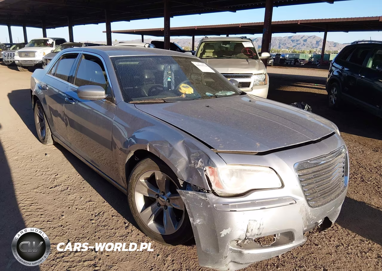 2014 Chrysler 300 – zdjęcie 1 z 16