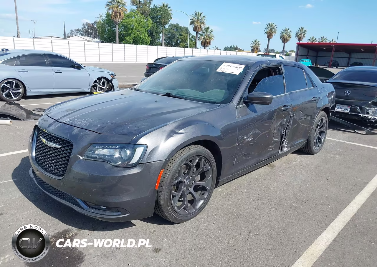 2019 Chrysler 300 300S VIN:2C3CCABG3KH682847 - 2