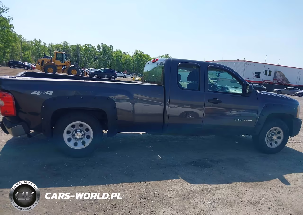 2011 Chevrolet Silverado 1500 Work Truck VIN:1GCRKPE02BZ222363 - 13