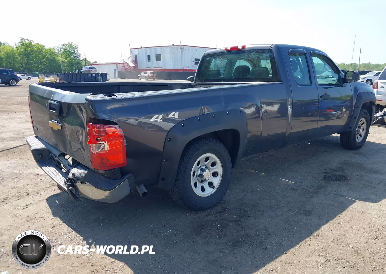 2011 Chevrolet Silverado 1500 Work Truck VIN:1GCRKPE02BZ222363 - 4