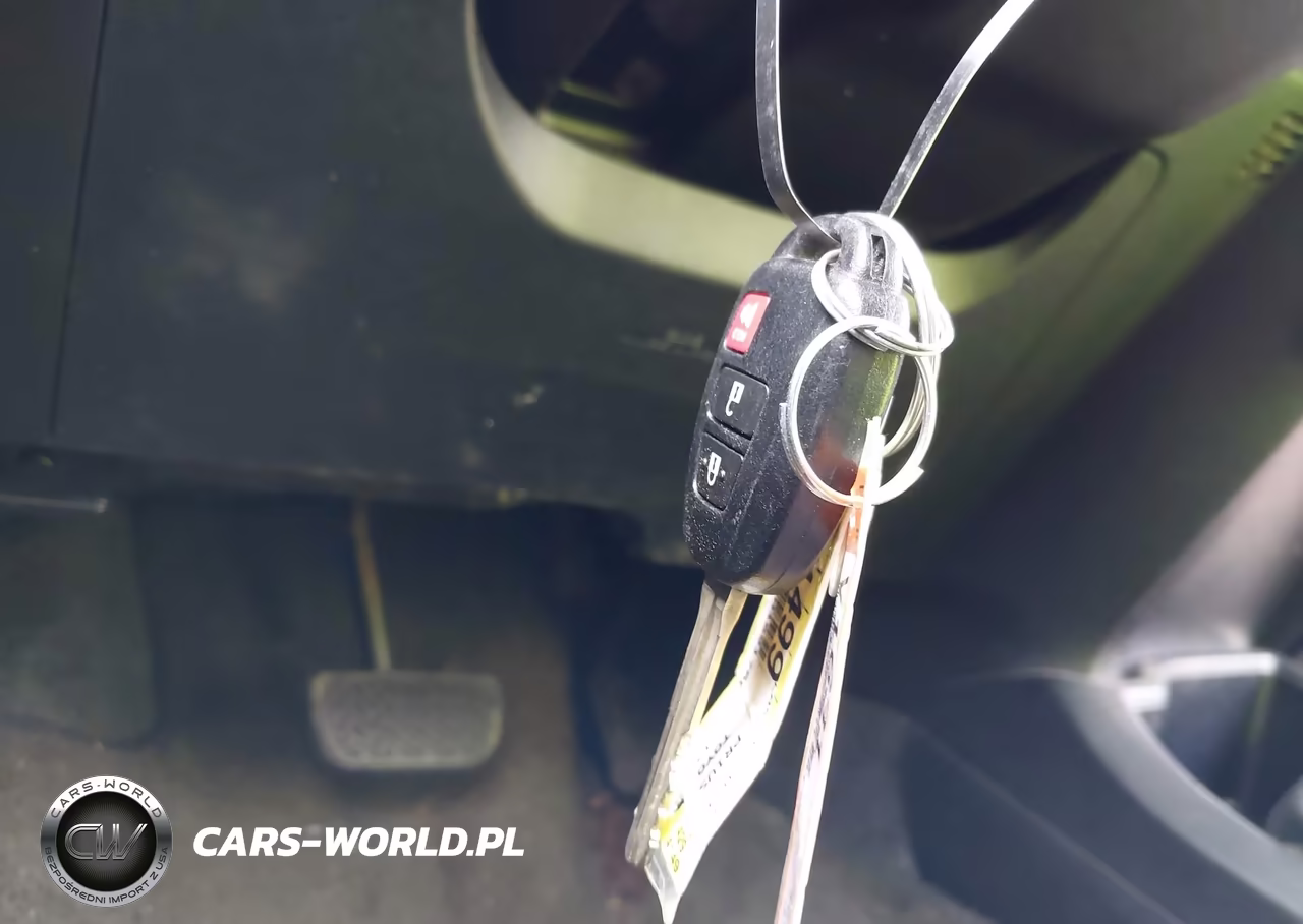 2017 Toyota Prius C Two VIN:JTDKDTB32H1591766 - 11
