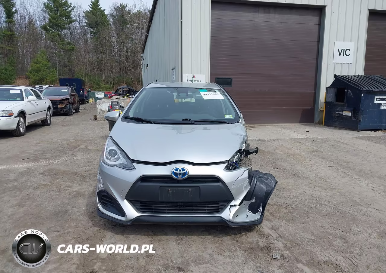 2017 Toyota Prius C Two VIN:JTDKDTB32H1591766 - 12