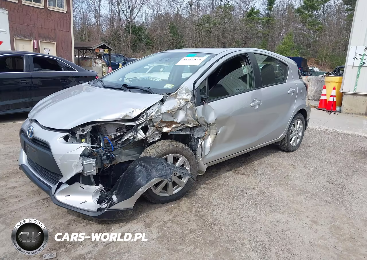 2017 Toyota Prius C Two VIN:JTDKDTB32H1591766 - 2