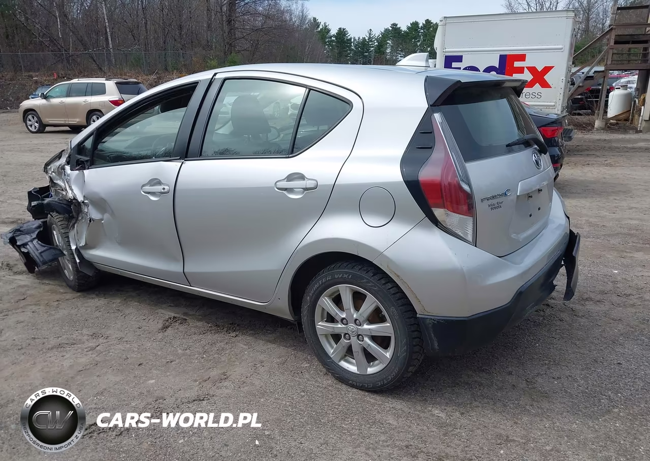 2017 Toyota Prius C Two VIN:JTDKDTB32H1591766 - 3