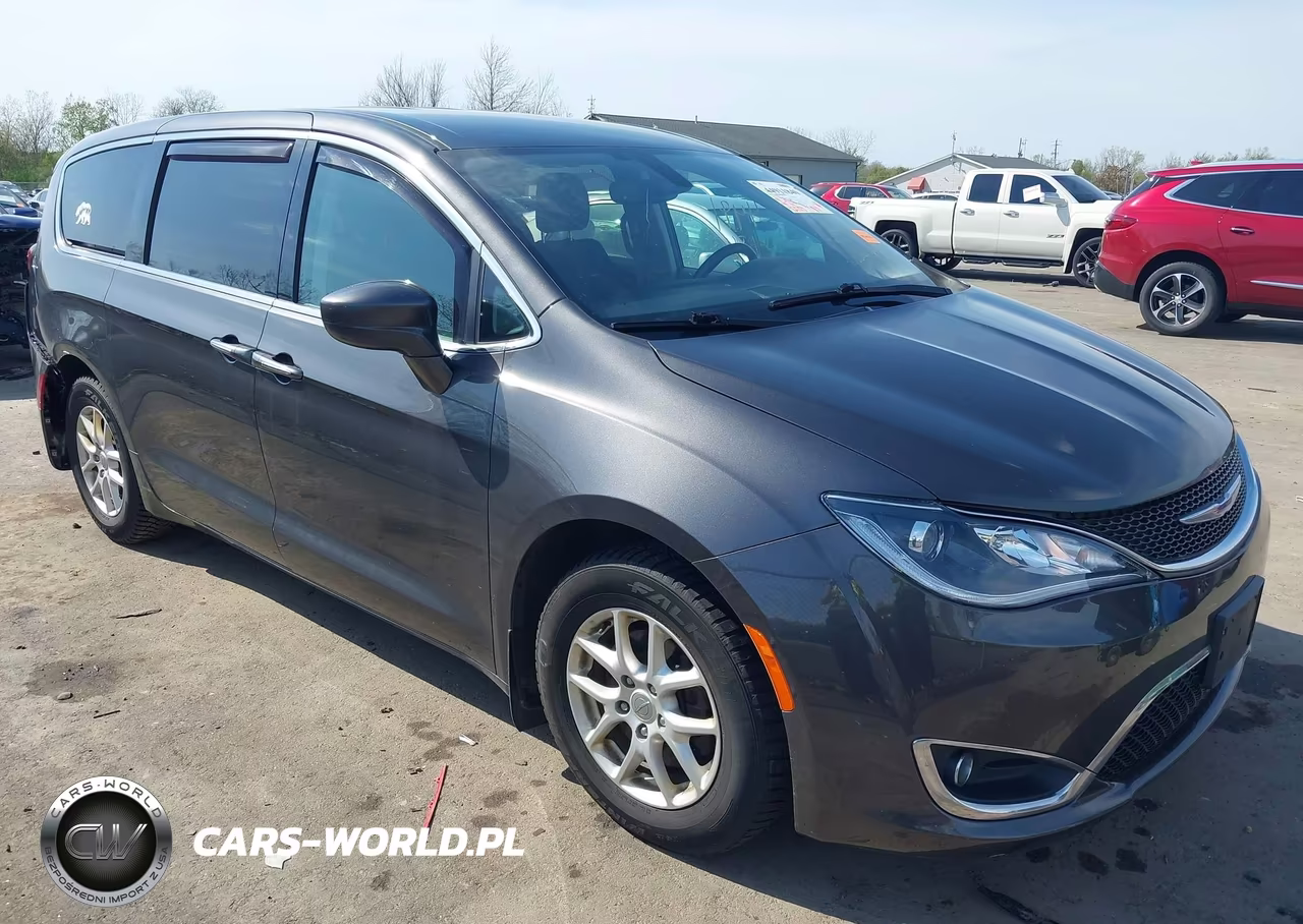 2020 Chrysler Pacifica Touring