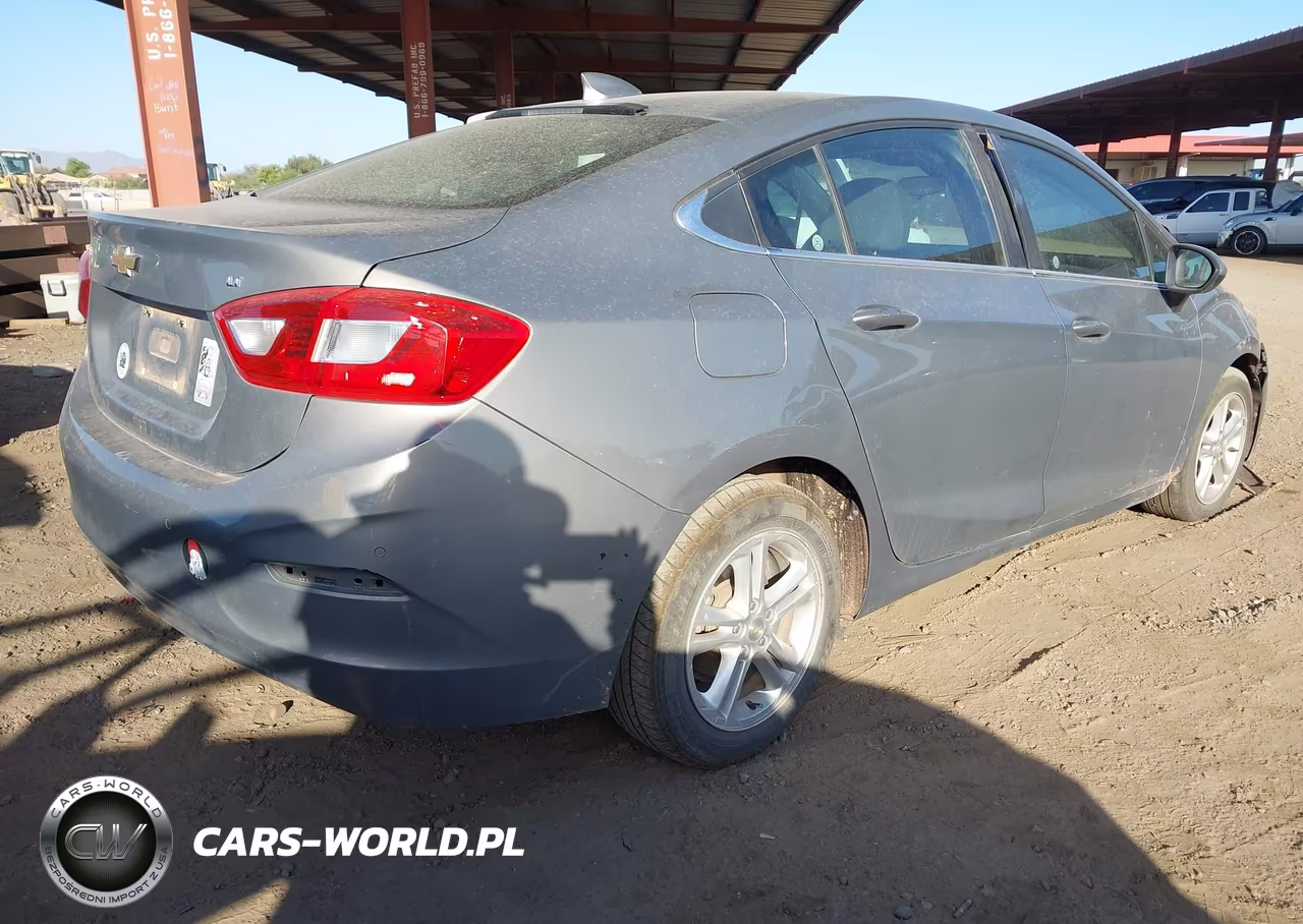 2017 Chevrolet Cruze Lt Auto VIN:3G1BE5SM2HS568934 - 4