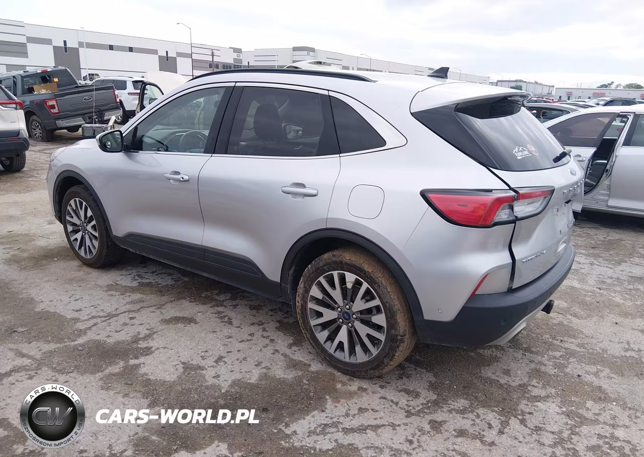 2020 Ford Escape Titanium VIN:1FMCU9J93LUA81202 - 3