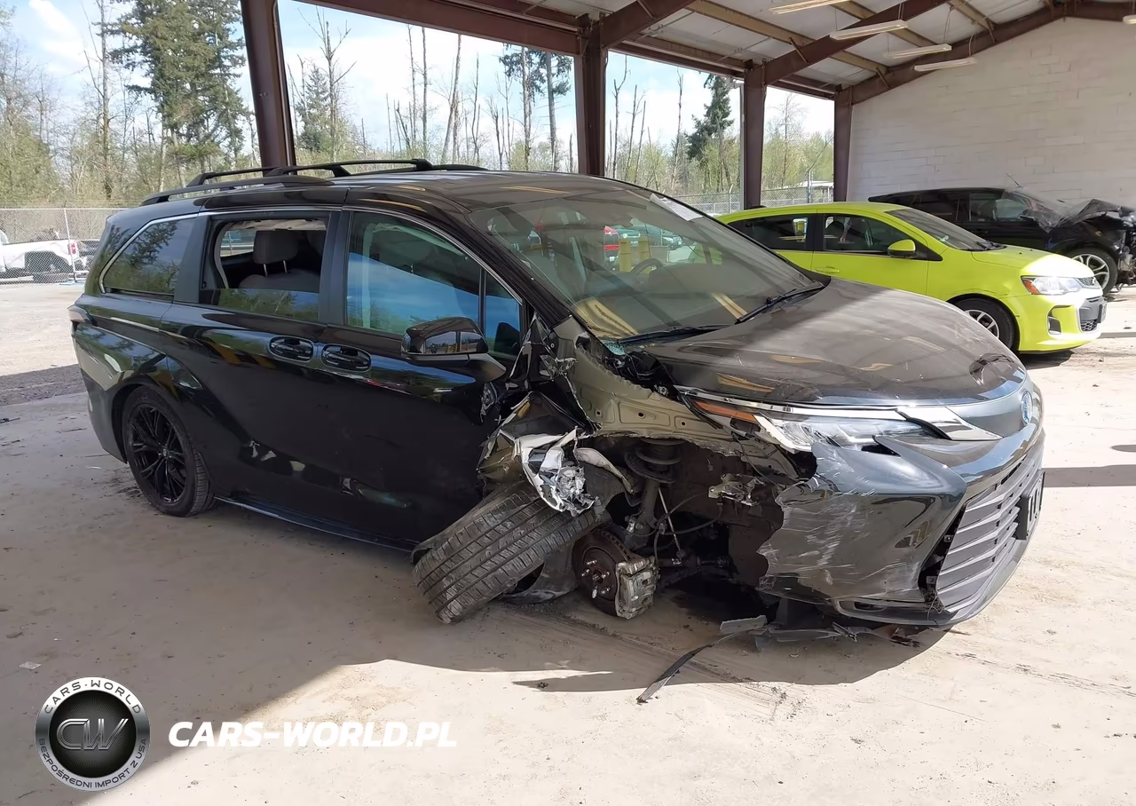 2021 Toyota Sienna Le