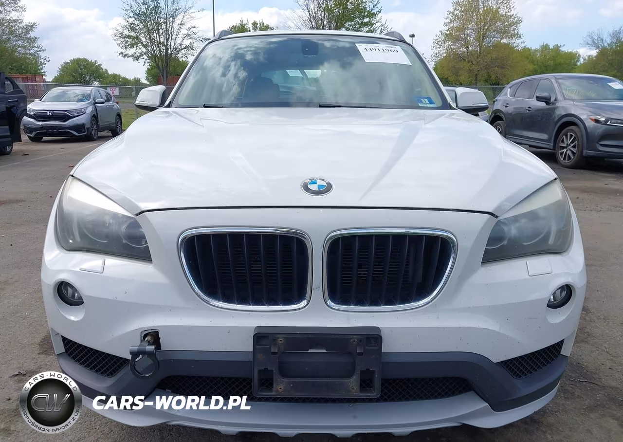 2015 BMW X1 xDrive28I VIN:WBAVL1C57FVY24970 - 12