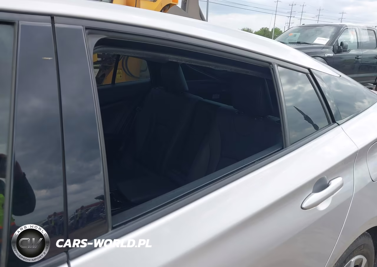 2019 Toyota Prius Prime Advanced VIN:JTDKARFP3K3105020 - 12