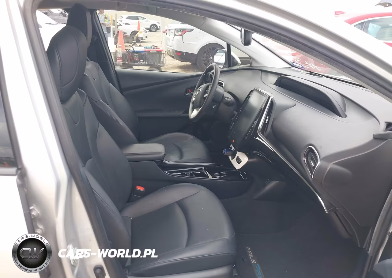 2019 Toyota Prius Prime Advanced VIN:JTDKARFP3K3105020 - 5