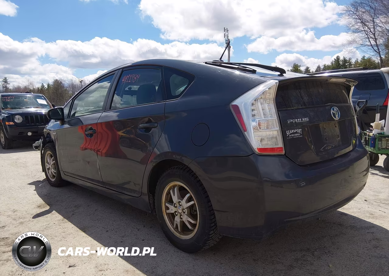 2011 Toyota Prius Two VIN:JTDKN3DU9B0316752 - 12