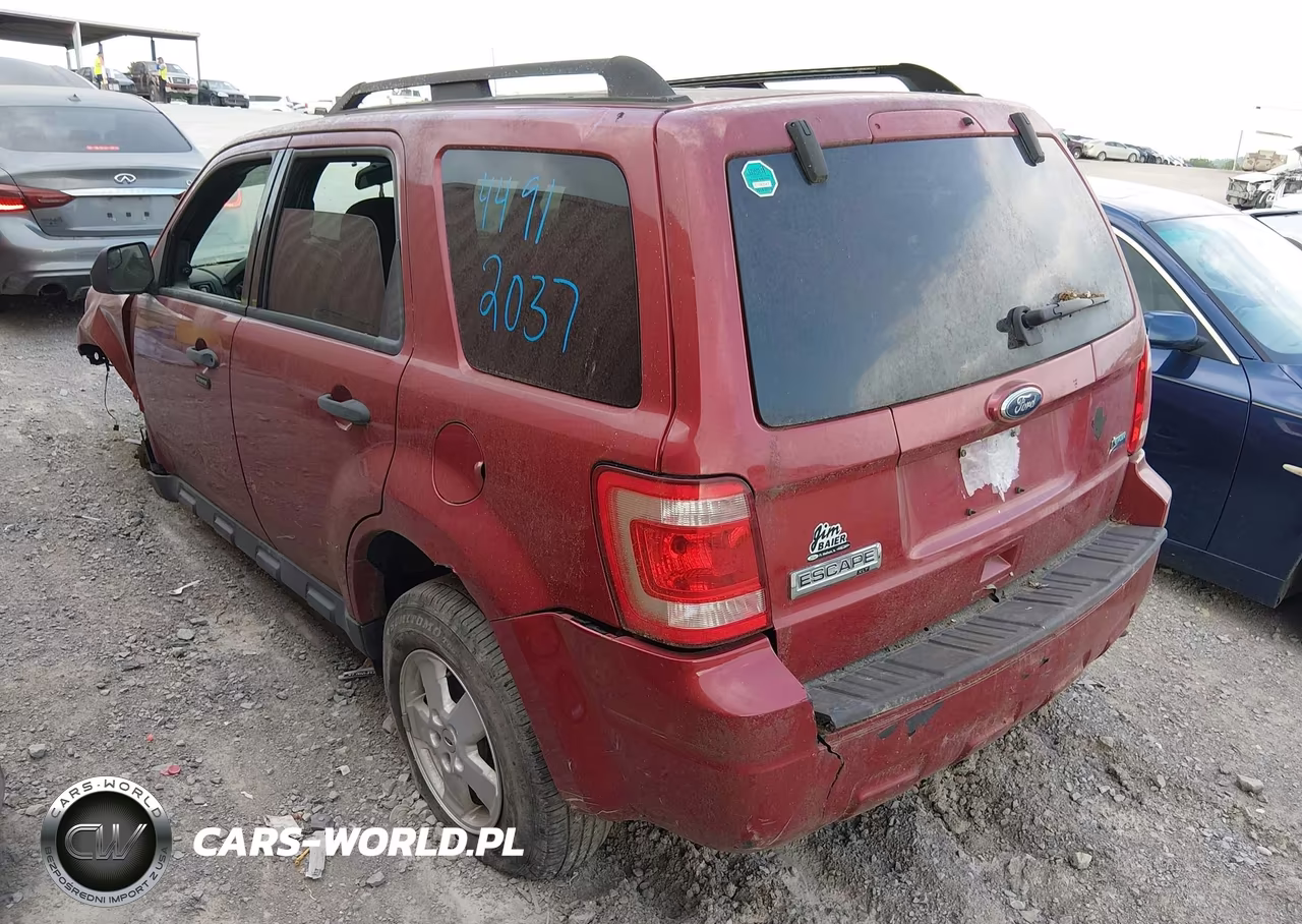 2010 Ford Escape Xlt VIN:1FMCU0DG0AKD26973 - 3