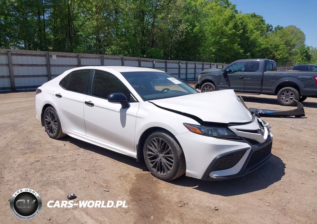 2022 Toyota Camry Se Nightshade Edition