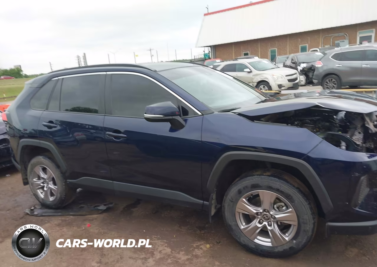 2023 Toyota Rav4 Xle VIN:2T3W1RFV0PW252156 - 13
