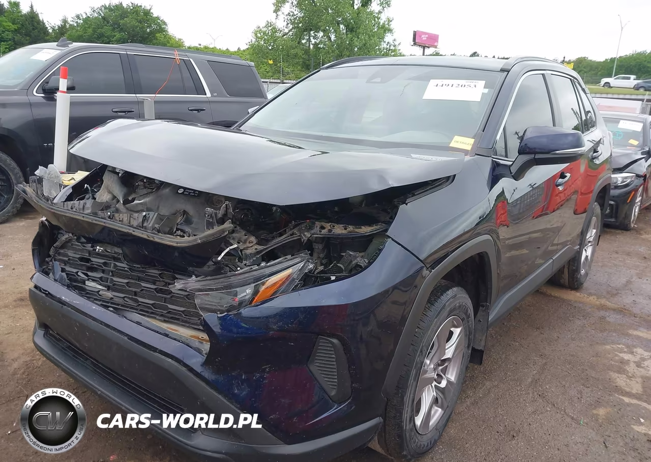 2023 Toyota Rav4 Xle VIN:2T3W1RFV0PW252156 - 2
