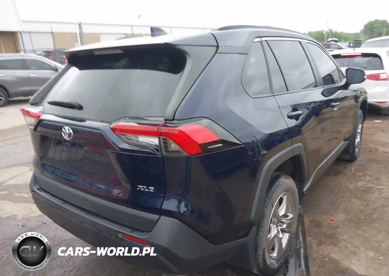 2023 Toyota Rav4 Xle VIN:2T3W1RFV0PW252156 - 4