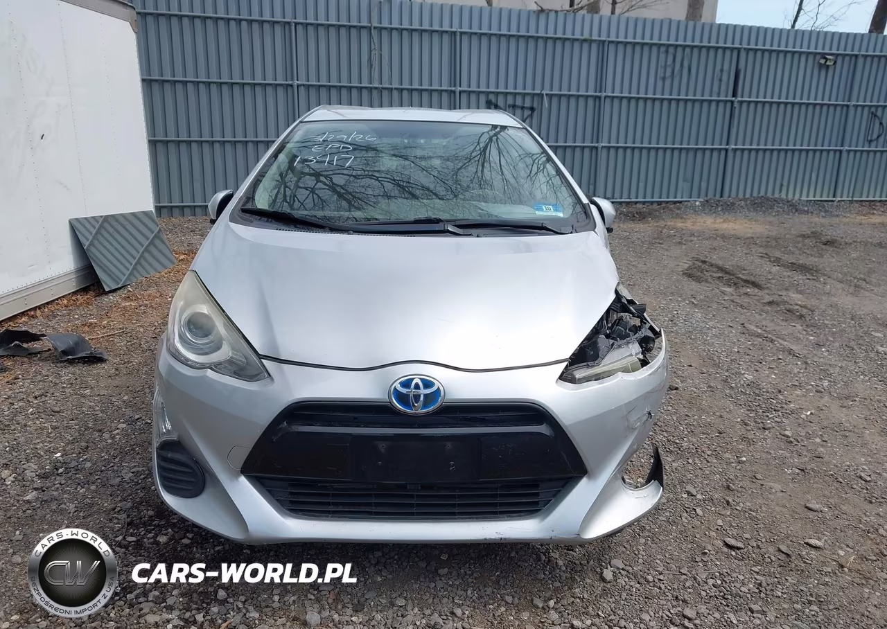 2016 Toyota Prius C Two VIN:JTDKDTB36G1134179 - 12