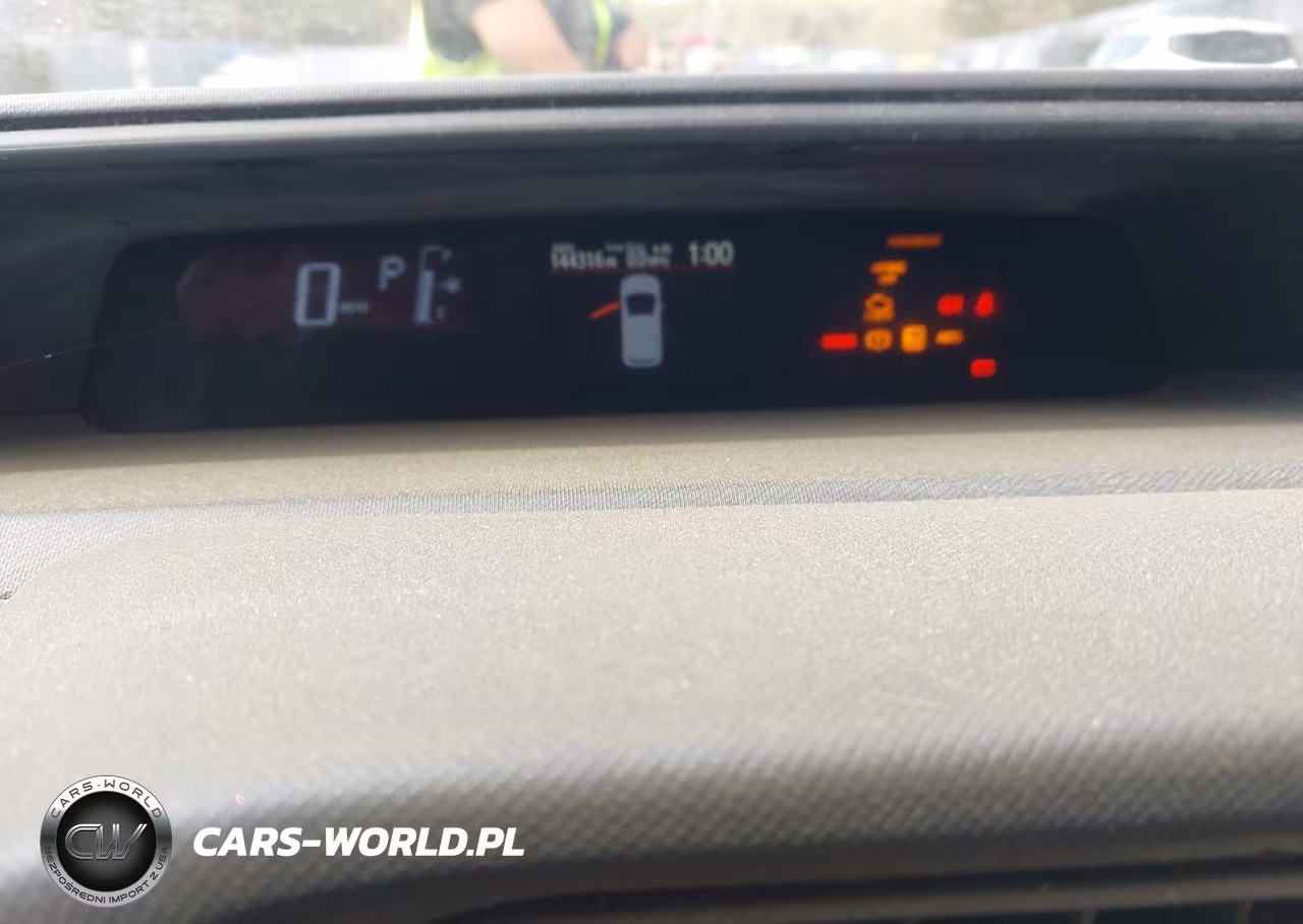 2016 Toyota Prius C Two VIN:JTDKDTB36G1134179 - 7