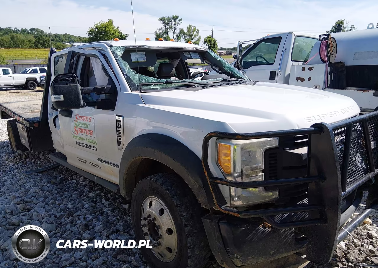 2017 Ford F-550 Chassis Xl