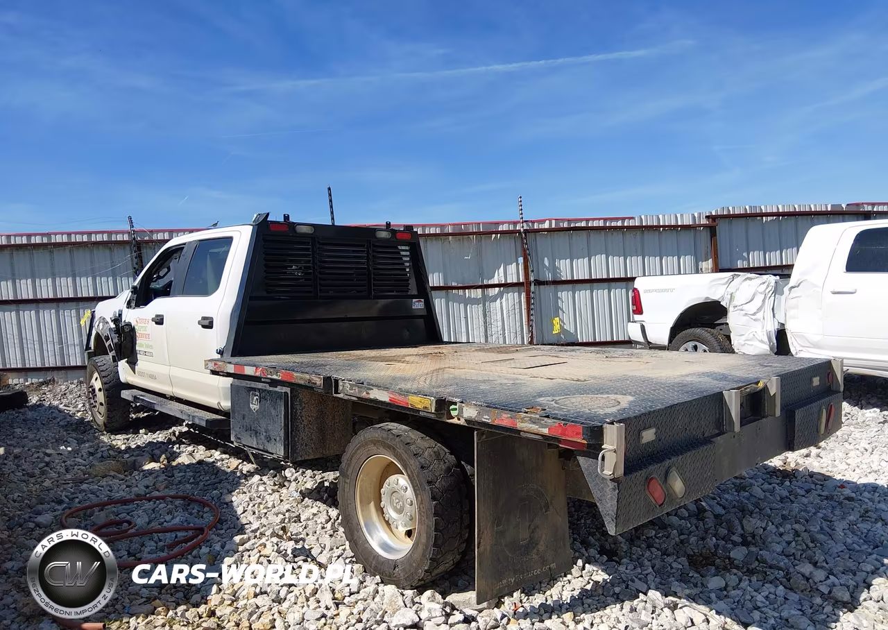 2017 Ford F-550 Chassis Xl VIN:1FD0W5HT2HEE04681 - 3