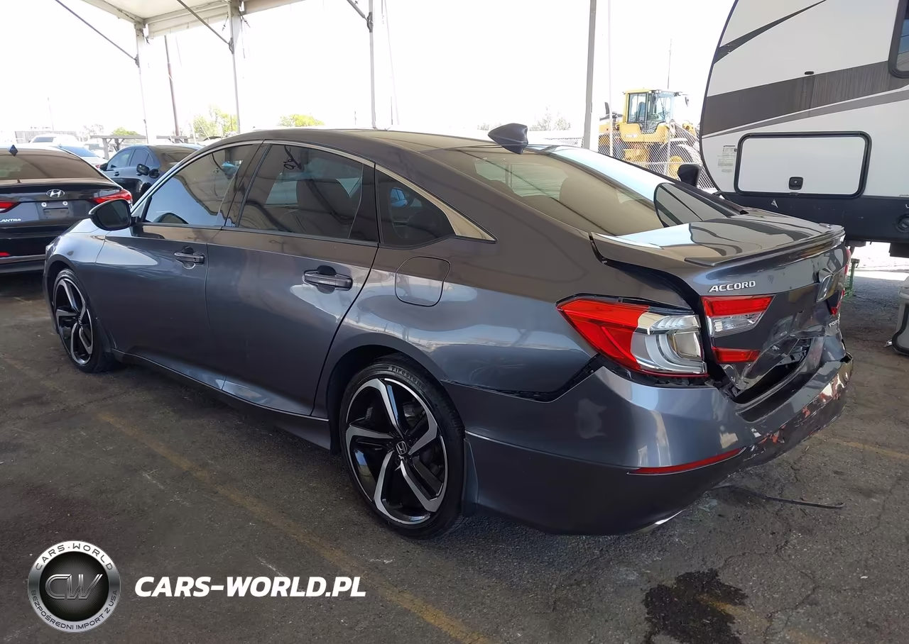 2018 Honda Accord Sport VIN:1HGCV1F30JA135174 - 3