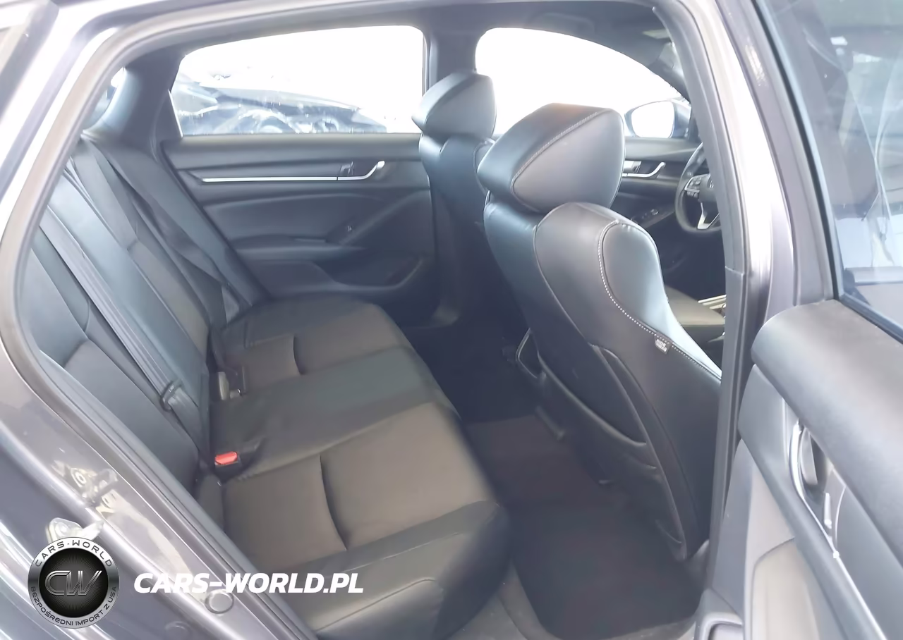 2018 Honda Accord Sport VIN:1HGCV1F30JA135174 - 8