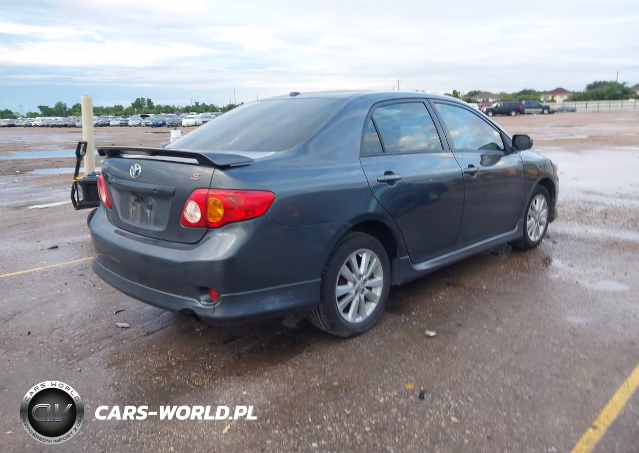 2010 Toyota Corolla S VIN:2T1BU4EE9AC464923 - 4