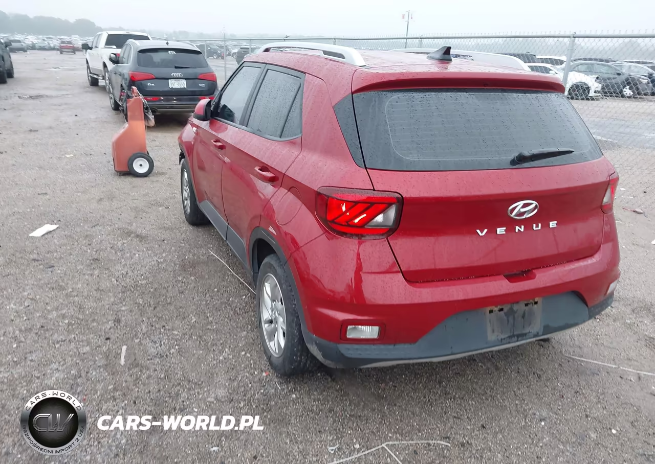2020 Hyundai Venue Sel VIN:KMHRC8A38LU030104 - 3