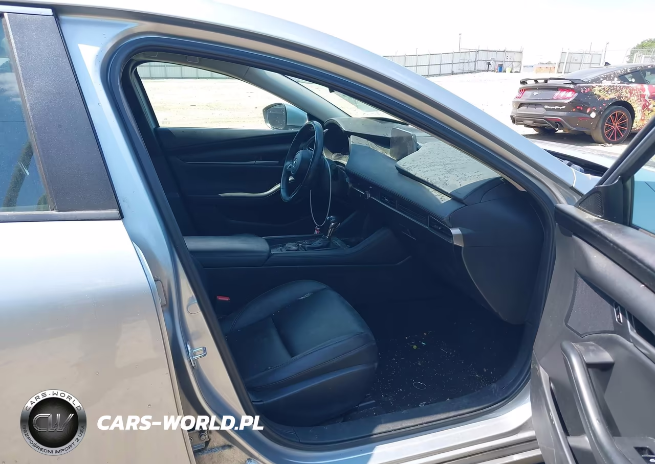 2020 Mazda Mazda3 Select Package VIN:3MZBPACL5LM131939 - 5