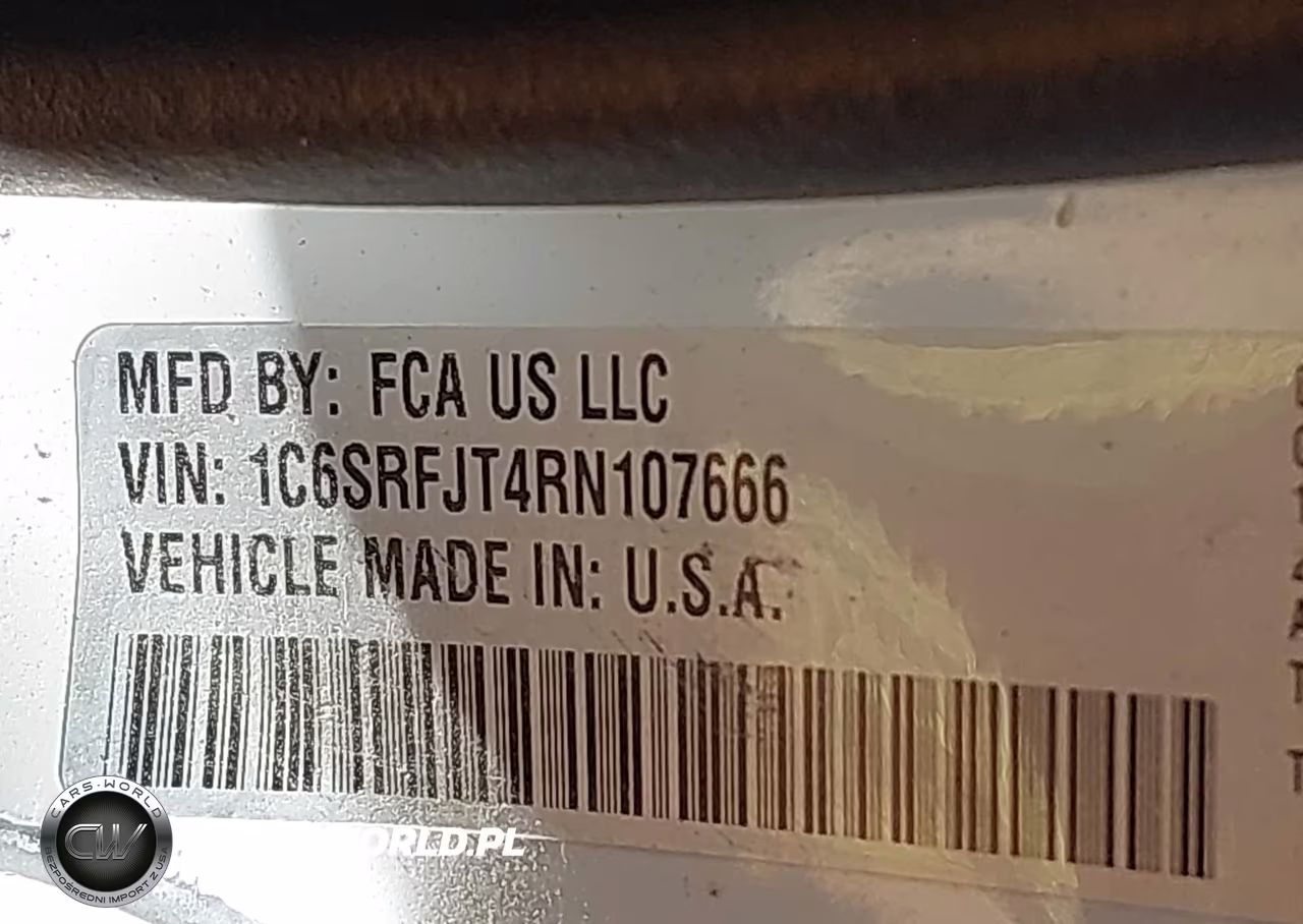 2024 Ram 1500 Laramie 4X4 5'7 Box VIN:1C6SRFJT4RN107666 - 9