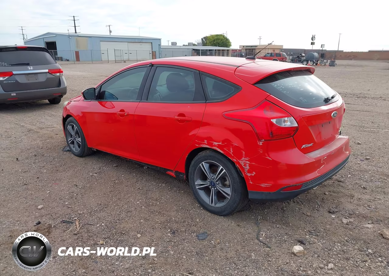 2014 Ford Focus Se VIN:1FADP3K28EL383677 - 3