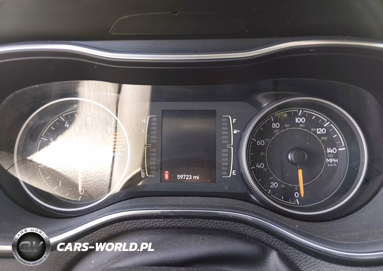 2019 Jeep Cherokee Latitude Fwd VIN:1C4PJLCB0KD263644 - 7