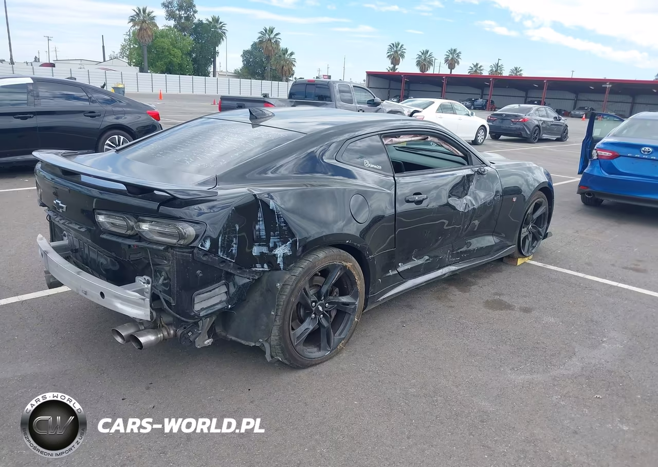 2019 Chevrolet Camaro 1Ss VIN:1G1FF1R70K0124005 - 4
