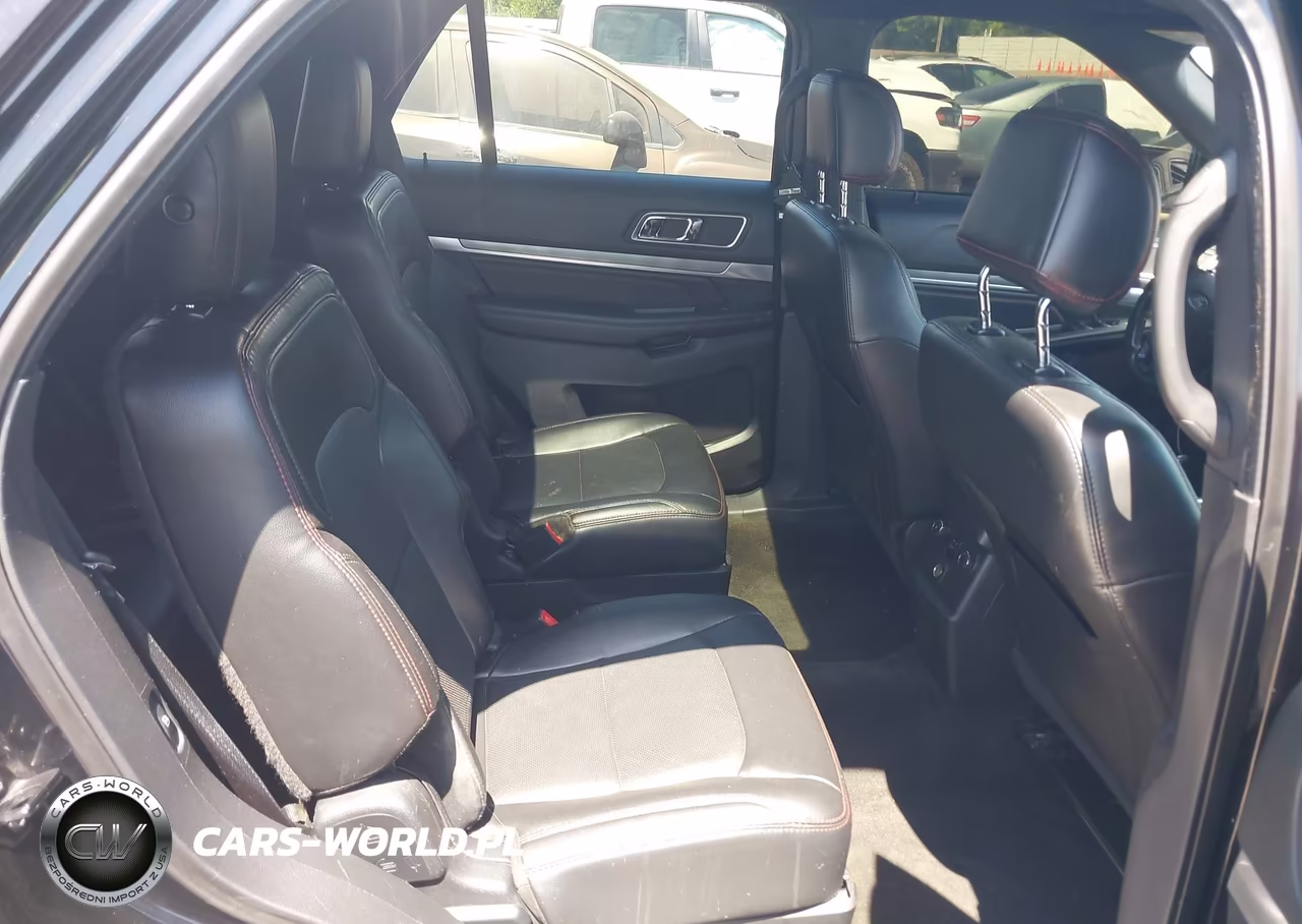 2017 Ford Explorer Sport VIN:1FM5K8GT3HGA20403 - 8