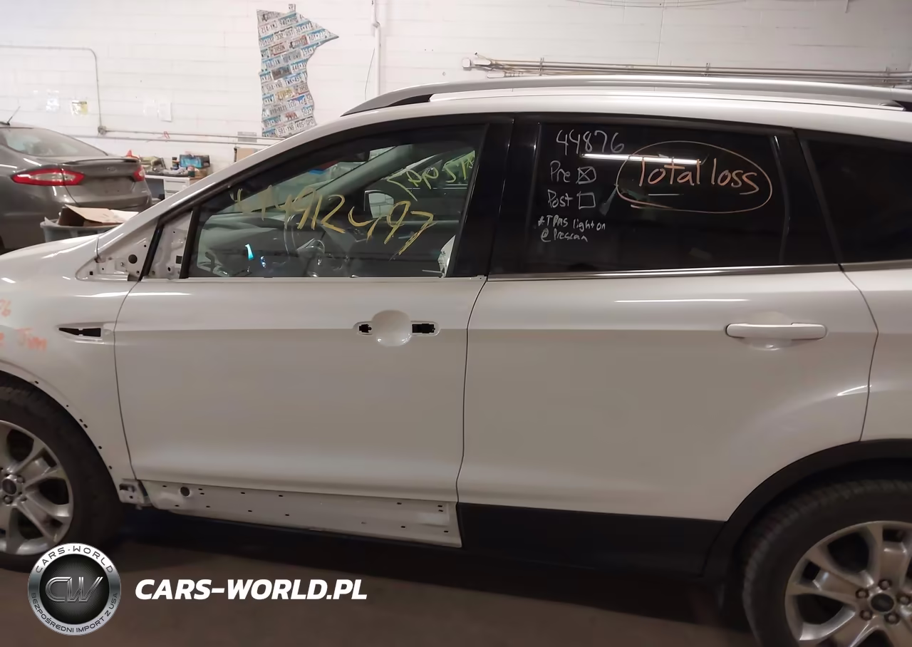 2015 Ford Escape Titanium VIN:1FMCU9J93FUA29377 - 15