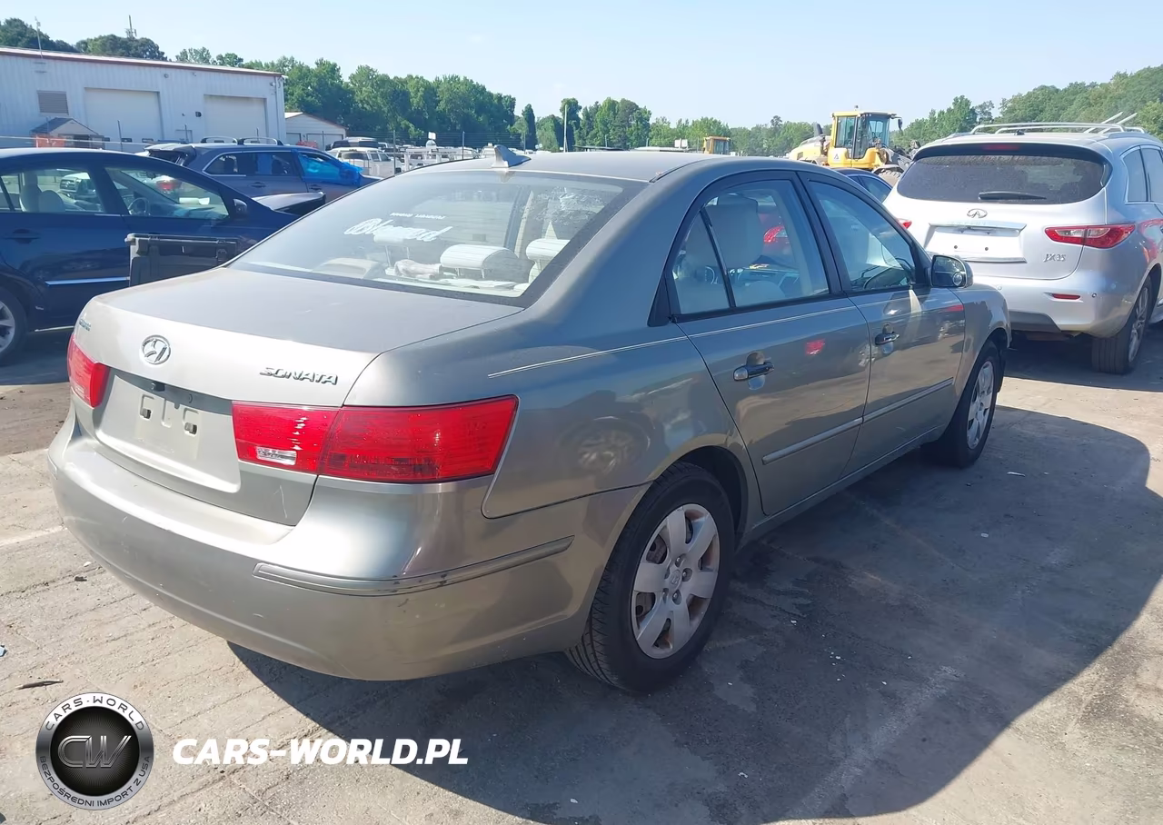 2010 Hyundai Sonata Gls VIN:5NPET4ACXAH649905 - 4