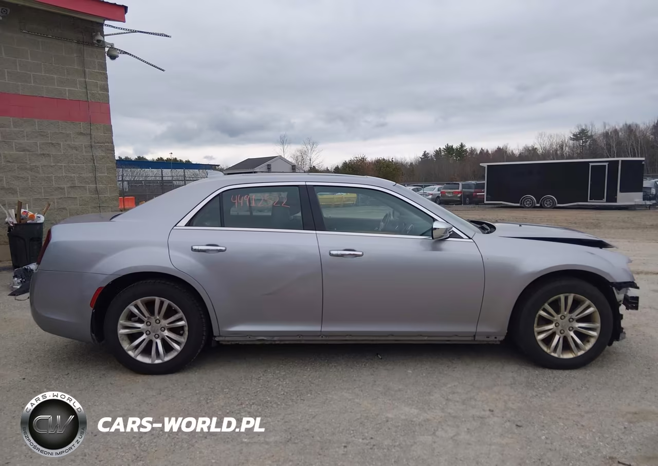 2016 Chrysler 300C VIN:2C3CCAEG6GH182054 - 13
