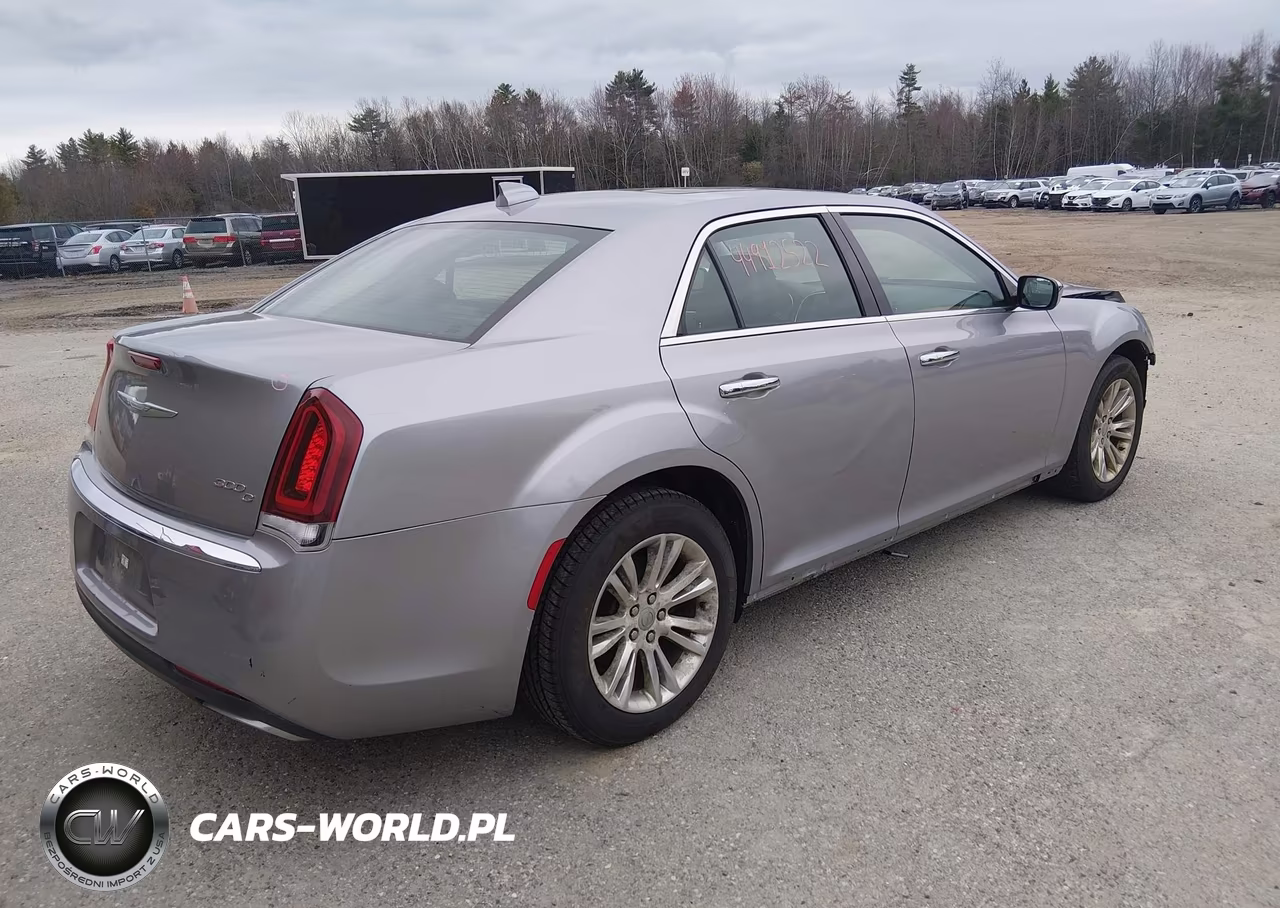 2016 Chrysler 300C VIN:2C3CCAEG6GH182054 - 4