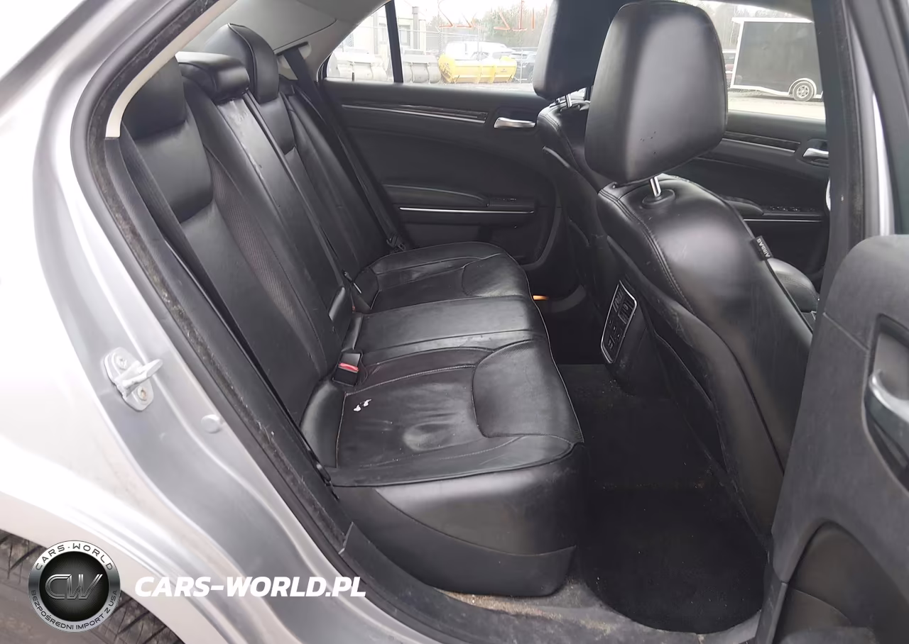 2016 Chrysler 300C VIN:2C3CCAEG6GH182054 - 8
