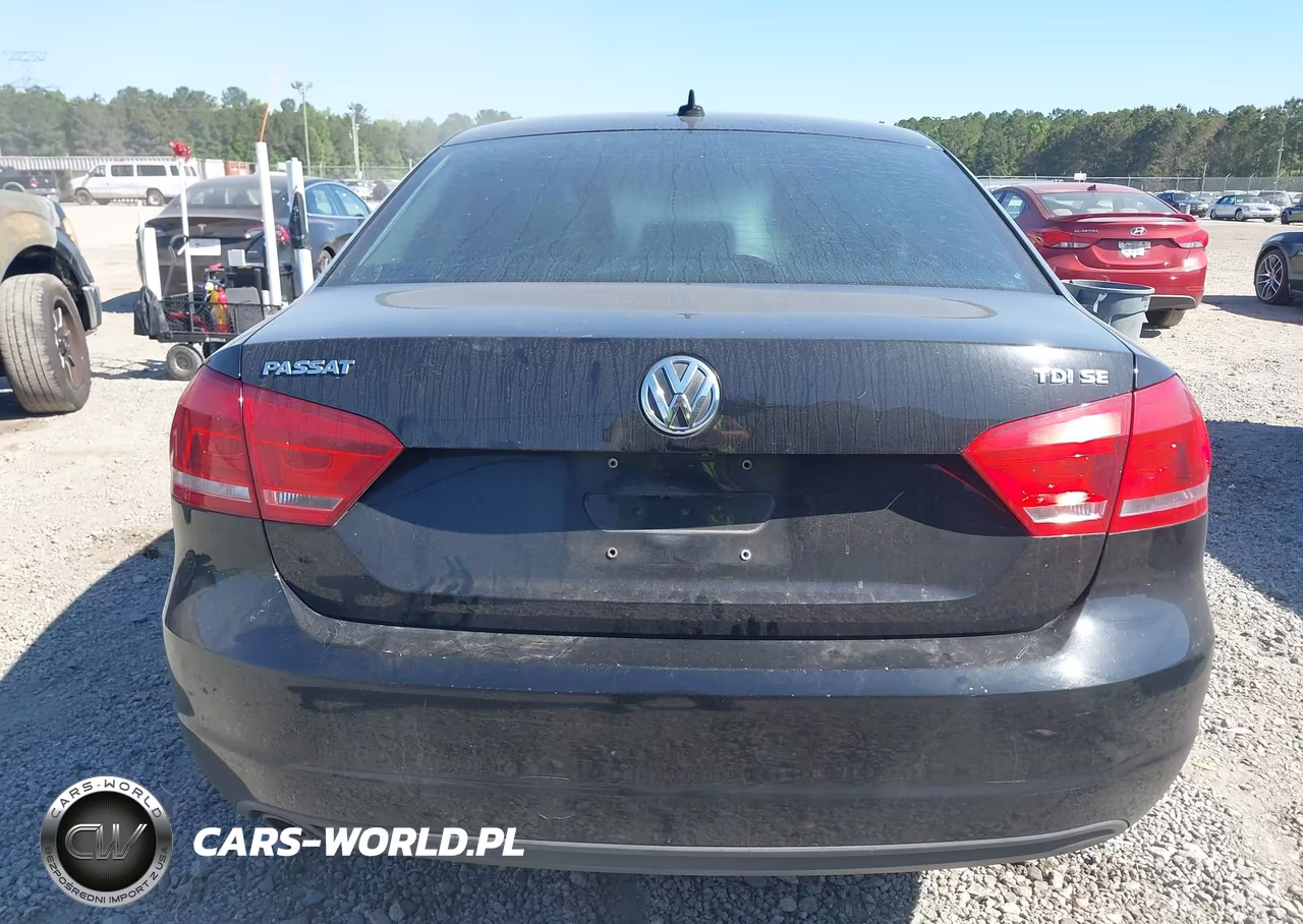 2015 Volkswagen Passat 2.0L Tdi Se VIN:1VWBV7A35FC103396 - 16