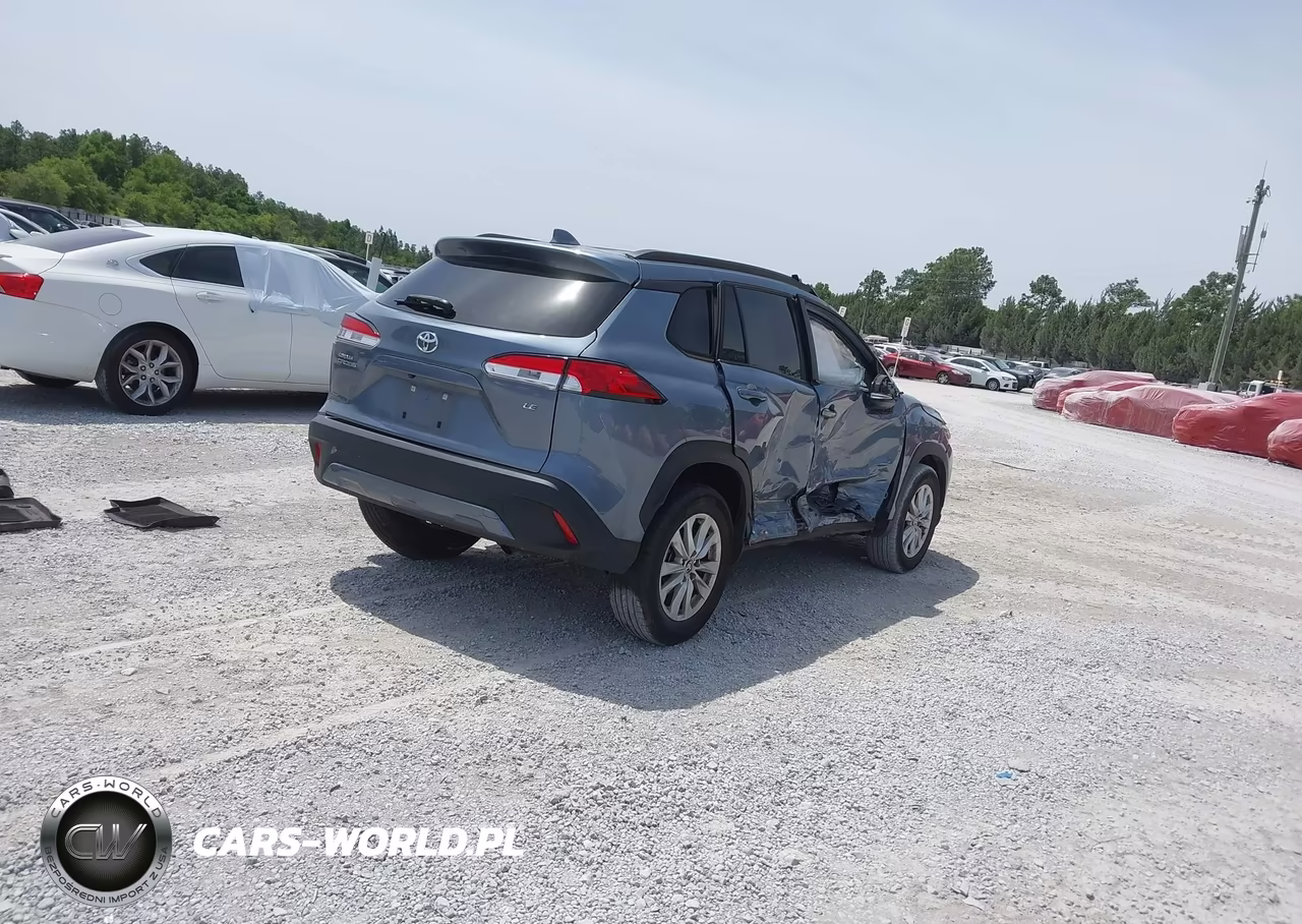 2022 Toyota Corolla Cross Le VIN:7MUCAAAG9NV019748 - 4