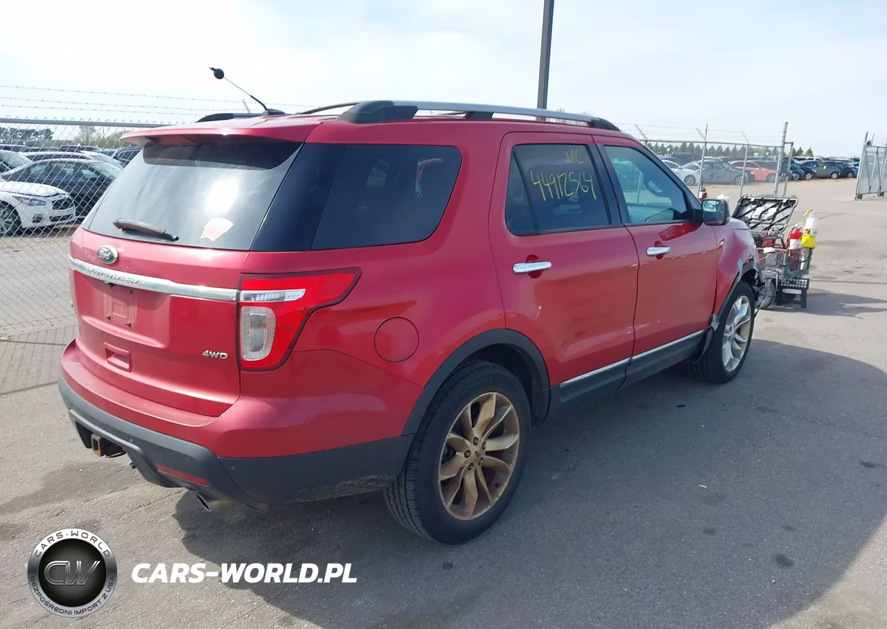 2012 Ford Explorer Xlt VIN:1FMHK8D82CGB00569 - 4