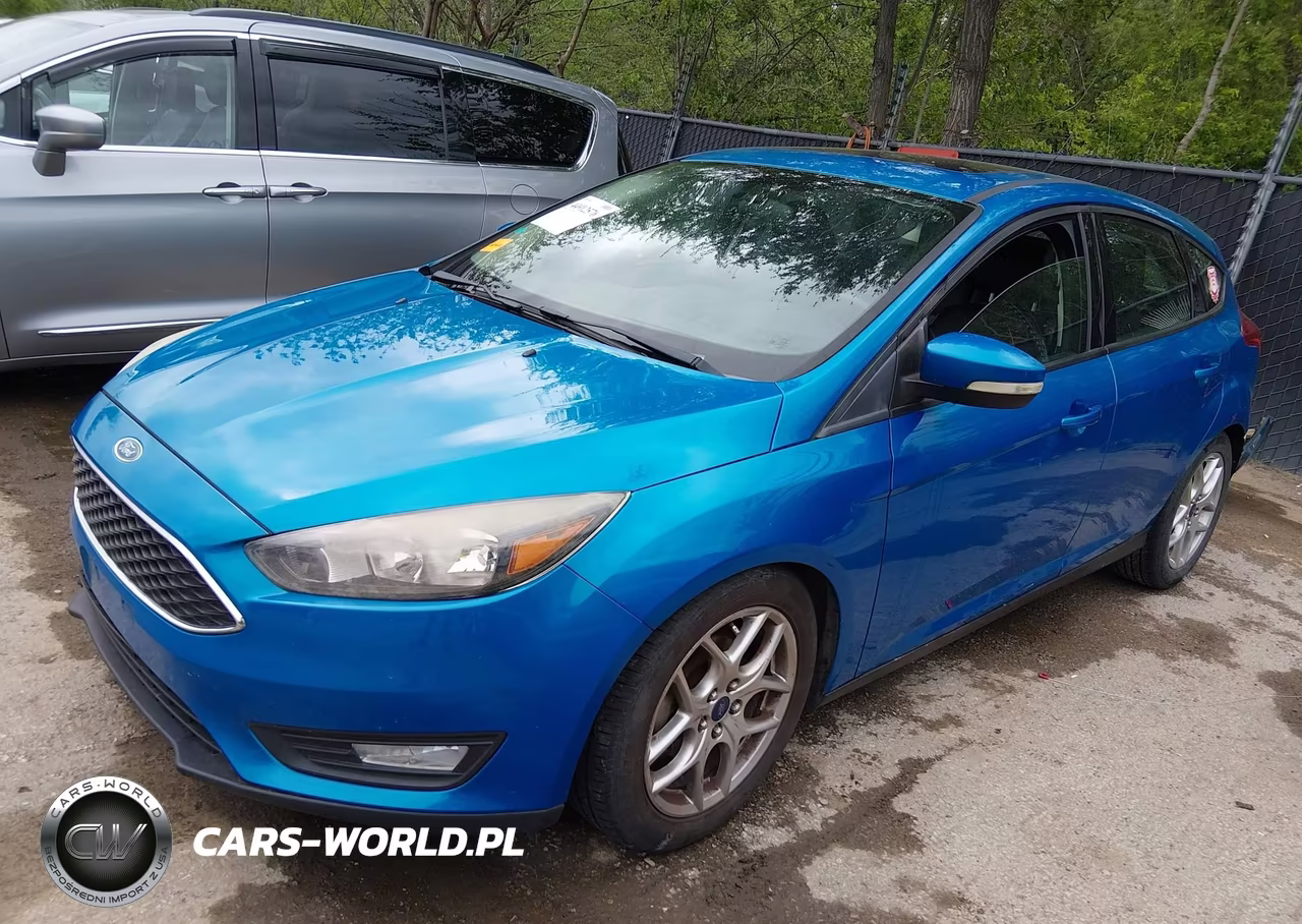 2015 Ford Focus Se VIN:1FADP3K2XFL330271 - 2