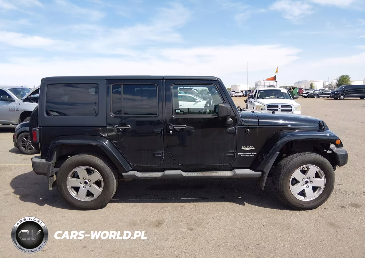 2011 Jeep Wrangler Unlimited Sahara VIN:1J4BA5H12BL522477 - 14