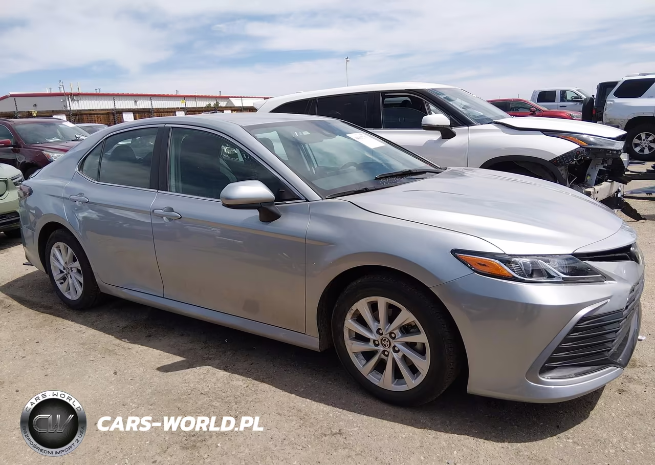 2024 Toyota Camry Le VIN:4T1C11AK5RU231042 - 13