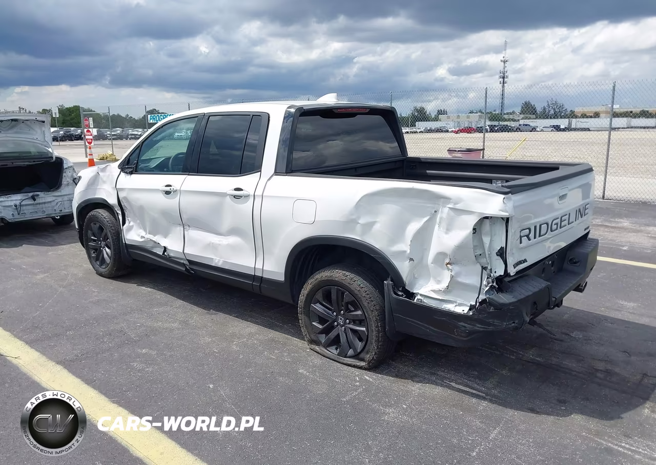 2024 Honda Ridgeline Sport VIN:5FPYK3F16RB025375 - 3