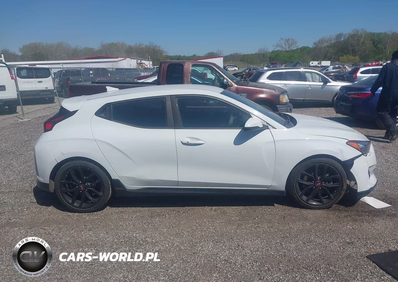 2020 Hyundai Veloster Turbo R-Spec VIN:KMHTH6AB5LU023999 - 13