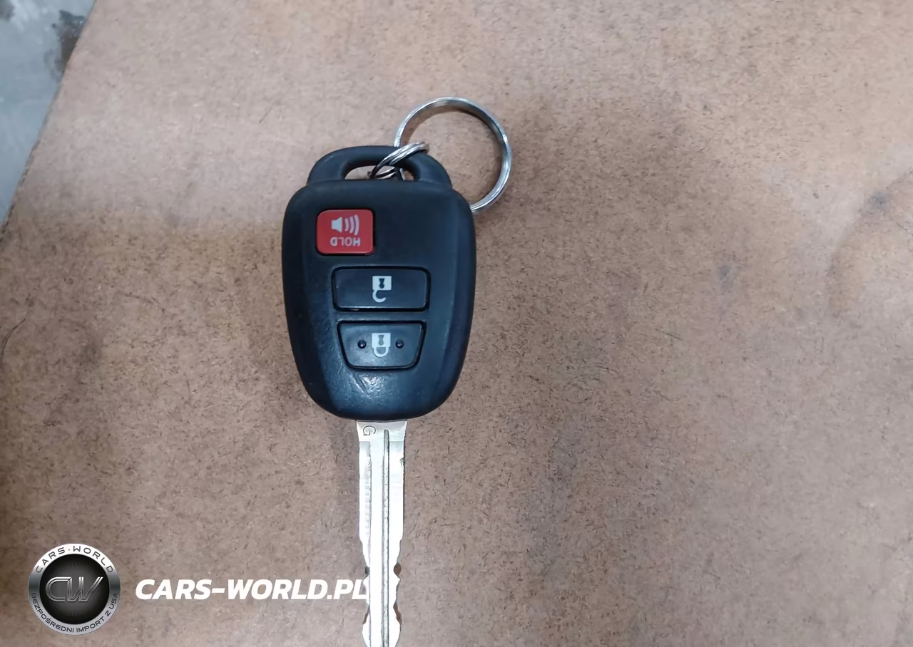 2014 Toyota Prius C Two VIN:JTDKDTB30E1077278 - 11