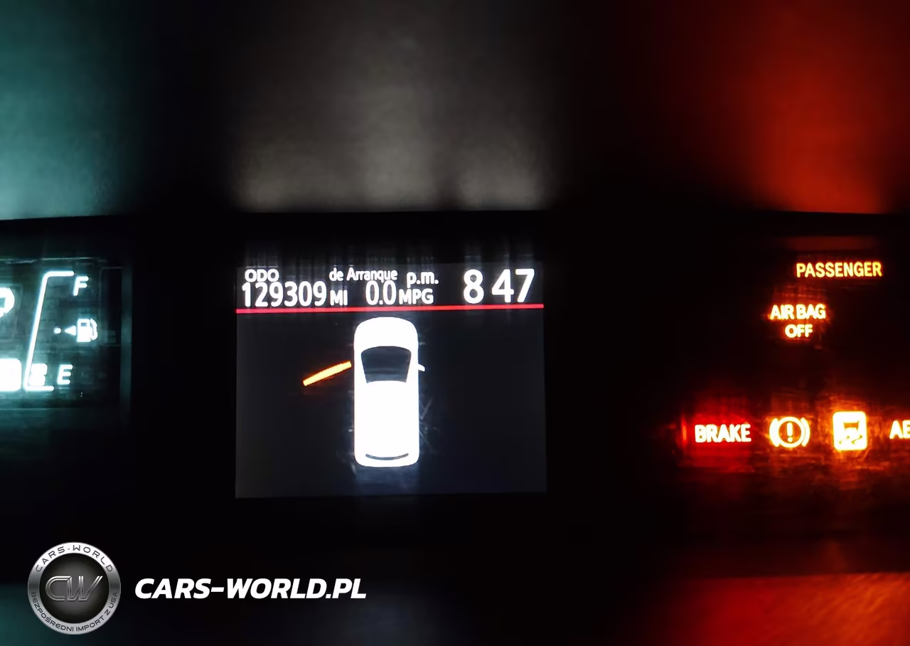 2014 Toyota Prius C Two VIN:JTDKDTB30E1077278 - 16